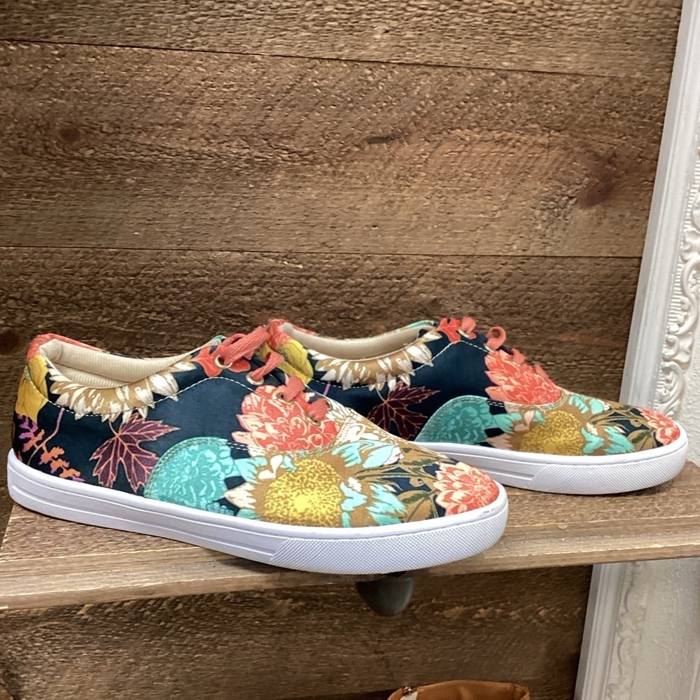 🌼 CHULA Floral Canvas Sneakers — Size 8 (USA) / 25 (MEX) - Picture 4 of 9